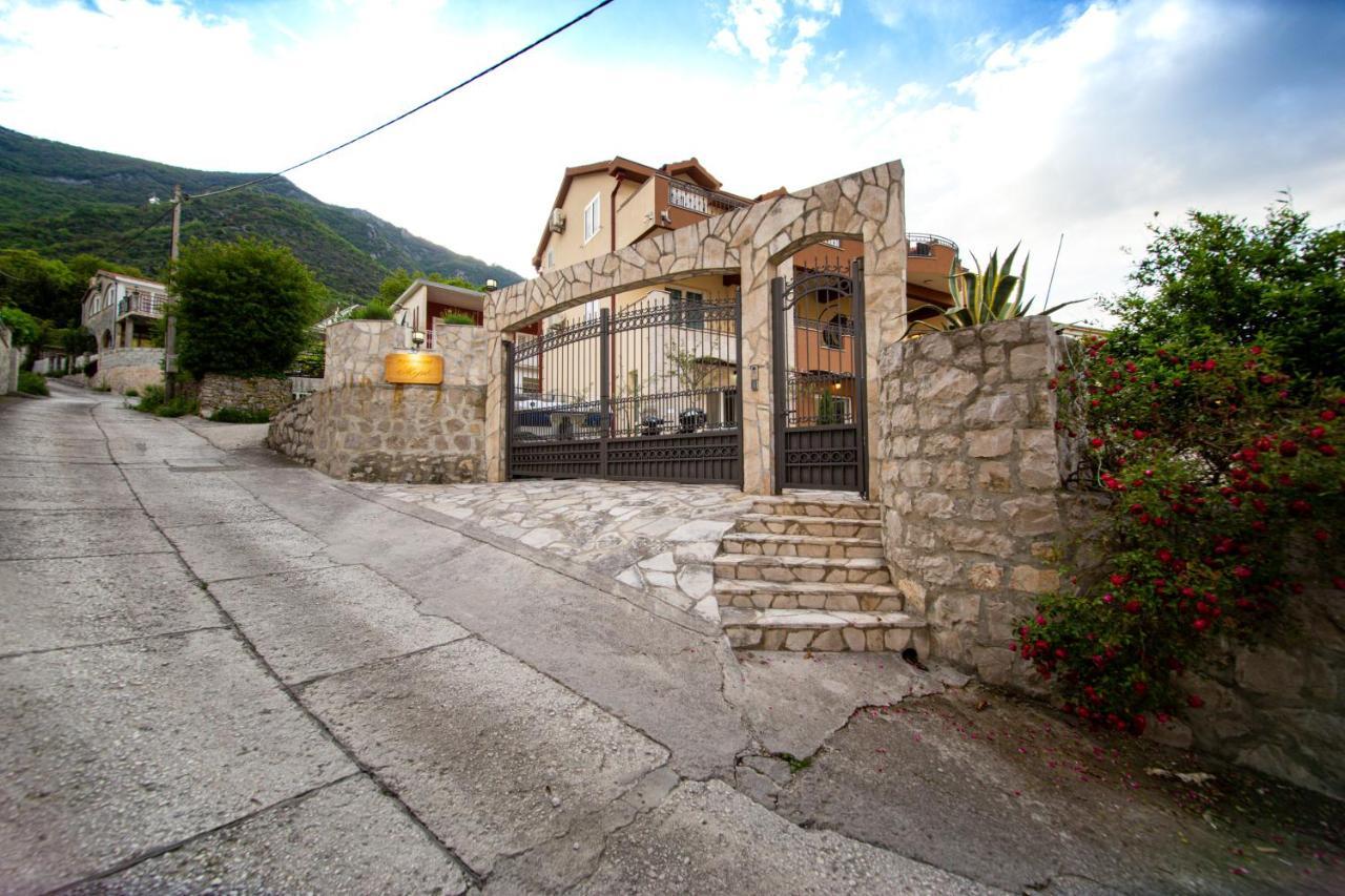 Mejic Apartments Kotor Buitenkant foto