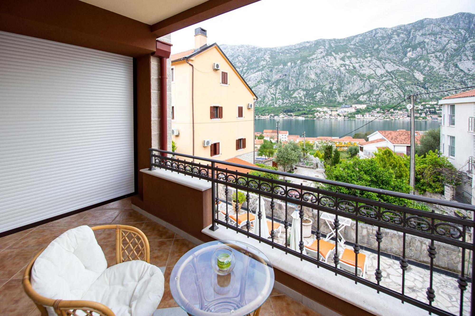 Mejic Apartments Kotor Buitenkant foto