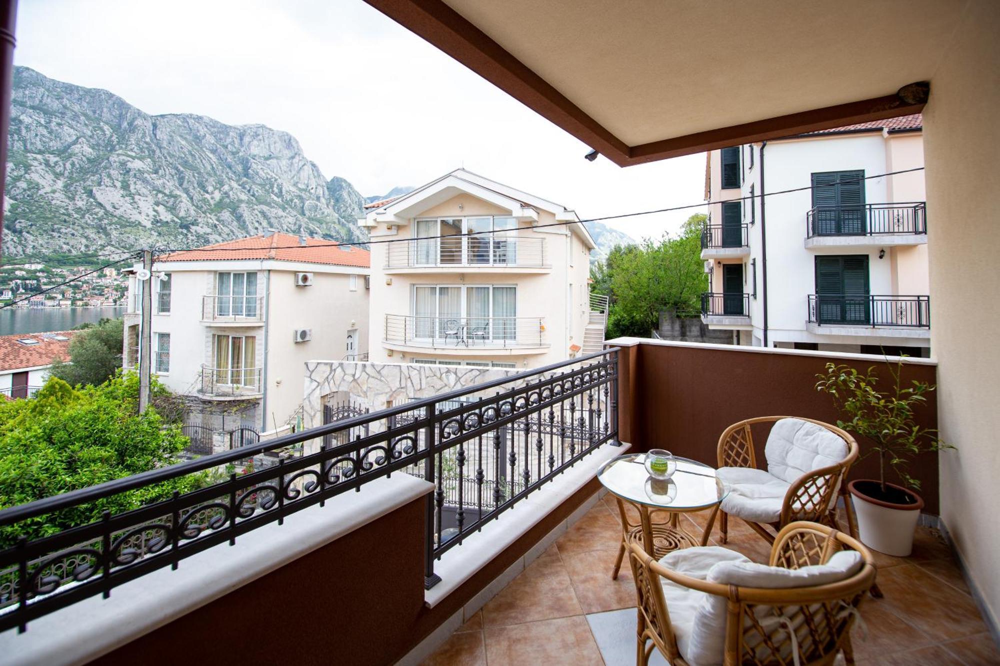 Mejic Apartments Kotor Buitenkant foto